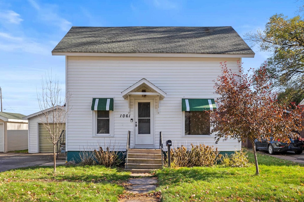 1061 14th St S, Wisconsin Rapids, WI 54494 - photo 1