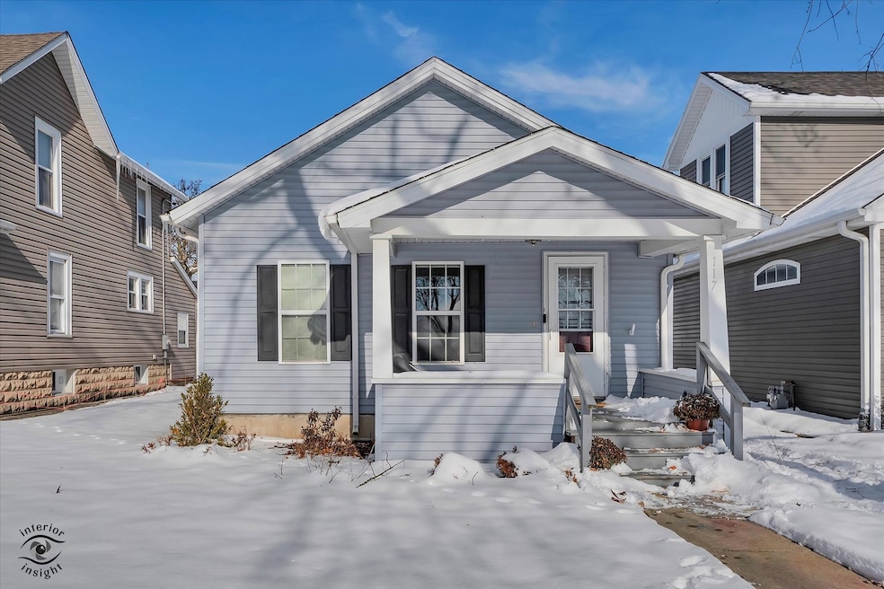 117 E Crawford St, Peotone, IL 60468 - photo 1