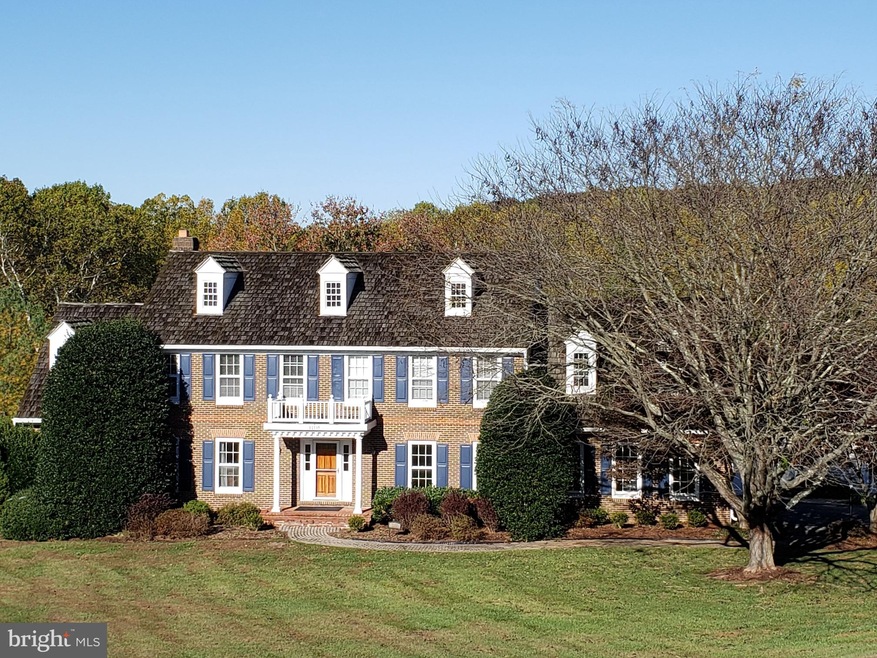 22137 Creekview Dr, Gaithersburg, MD 20882 - photo 1