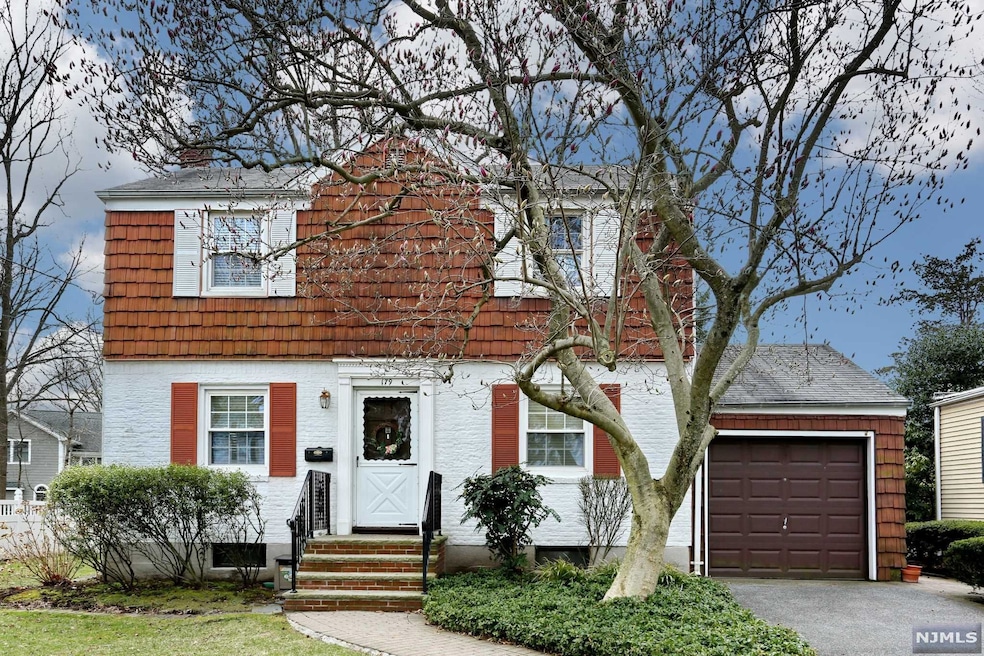 179 Manchester Rd, River Edge, NJ 07661 - photo 1