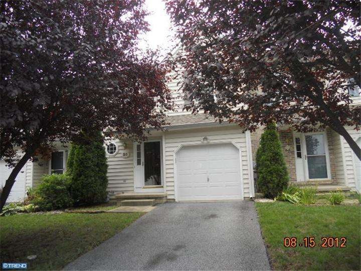 25 Village Ct, Wilmington, DE 19805 - photo 1