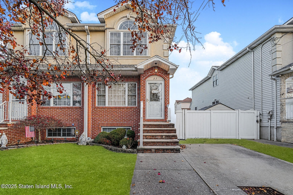 33 Lorrain Ave, Staten Island, NY 10312 - photo 1