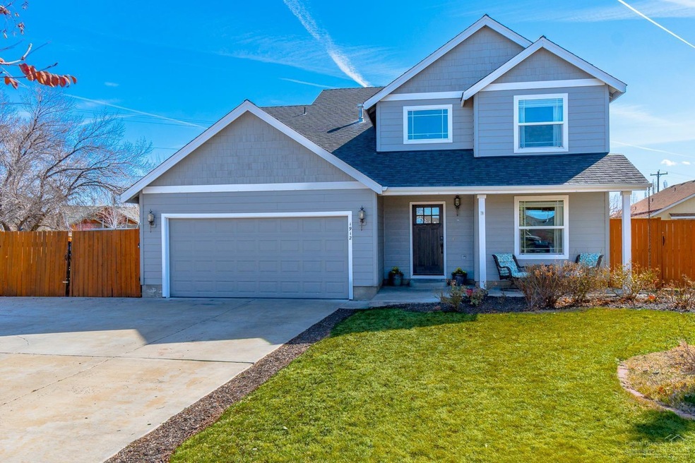 1912 NW Joshua Tree Ct, Redmond, OR 97756 - photo 1