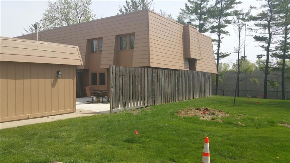 6750 School St unit 857, Windsor Heights, IA 50324 - photo 1