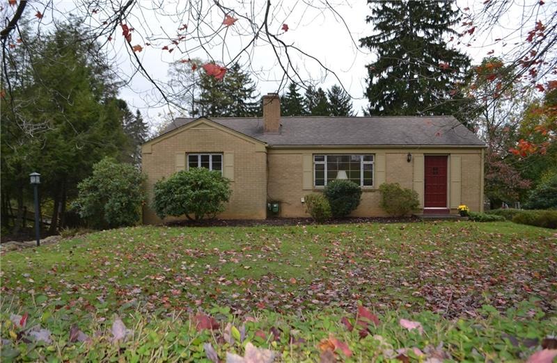 Welcome to this charming, 3 bdrm/1 bath, solid bri