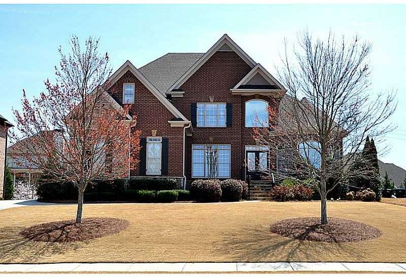 Exterior Front. Exceptionally well maintained.