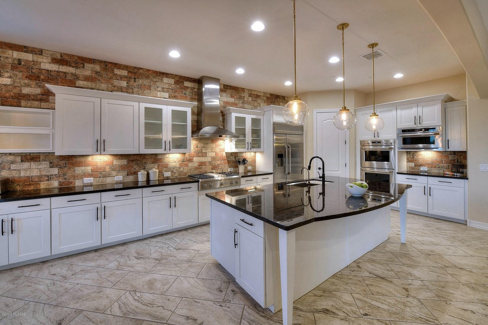 Gourmet Kitchen | Bar Seating