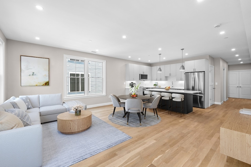 40 Waverly St unit 3, Brighton, MA 02135 - photo 1