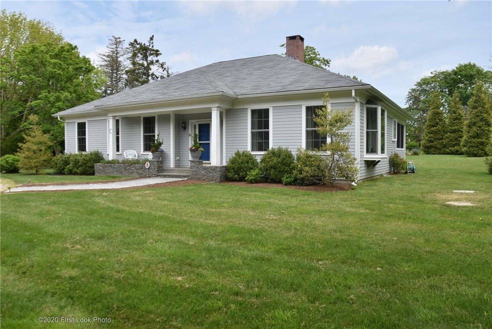 688 W Main Rd, Little Compton, RI 02837 - photo 1