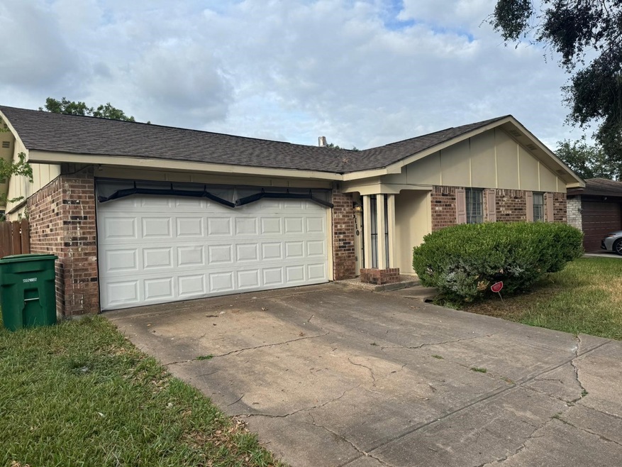 6110 W Ridgecreek Dr, Houston, TX 77053 - photo 1