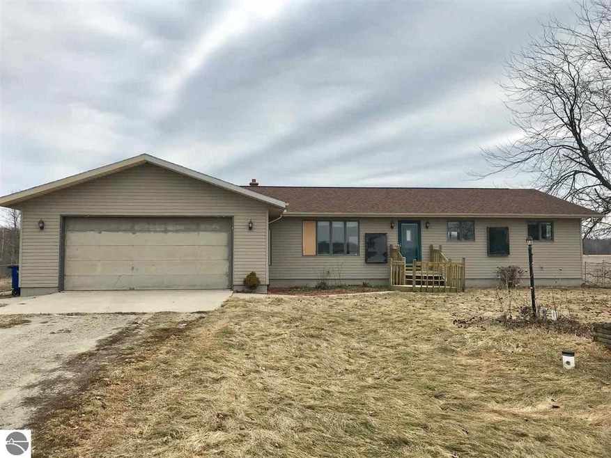 1620 Edmonds Rd, Turner, MI 48765 - photo 1