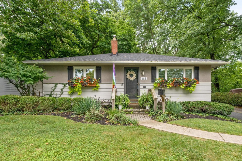 683 E Cooke Road