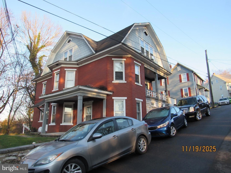 316 S Spring St, Bellefonte, PA 16823 - photo 1