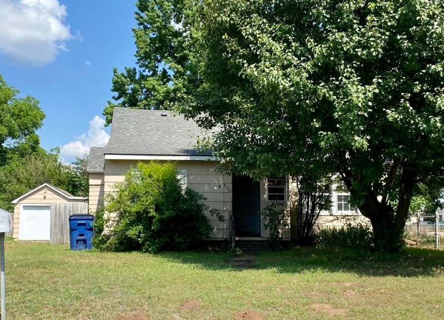 608 608 S 8th, Duncan, OK 73533 - photo 1