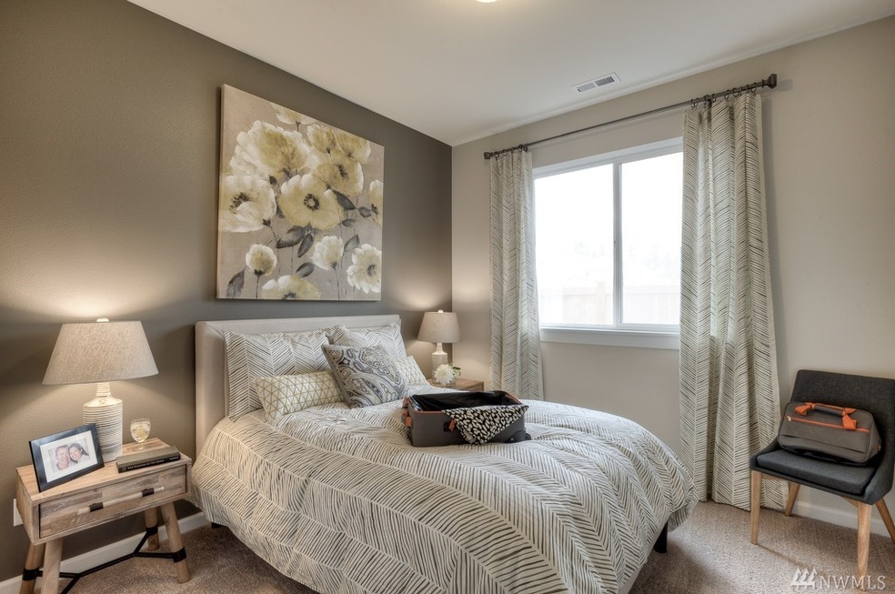 5006 52nd Av Ct W unit 2055, University Place, WA 98467 - photo 1