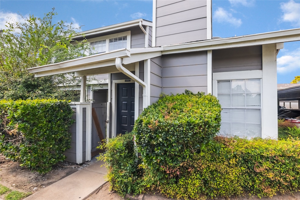 12227 Sandpiper Dr unit 122, Houston, TX 77035 - photo 1