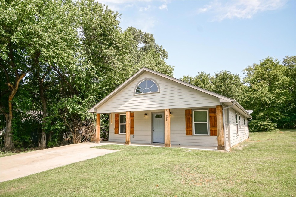 903 W Hull St, Denison, TX 75020 - photo 1