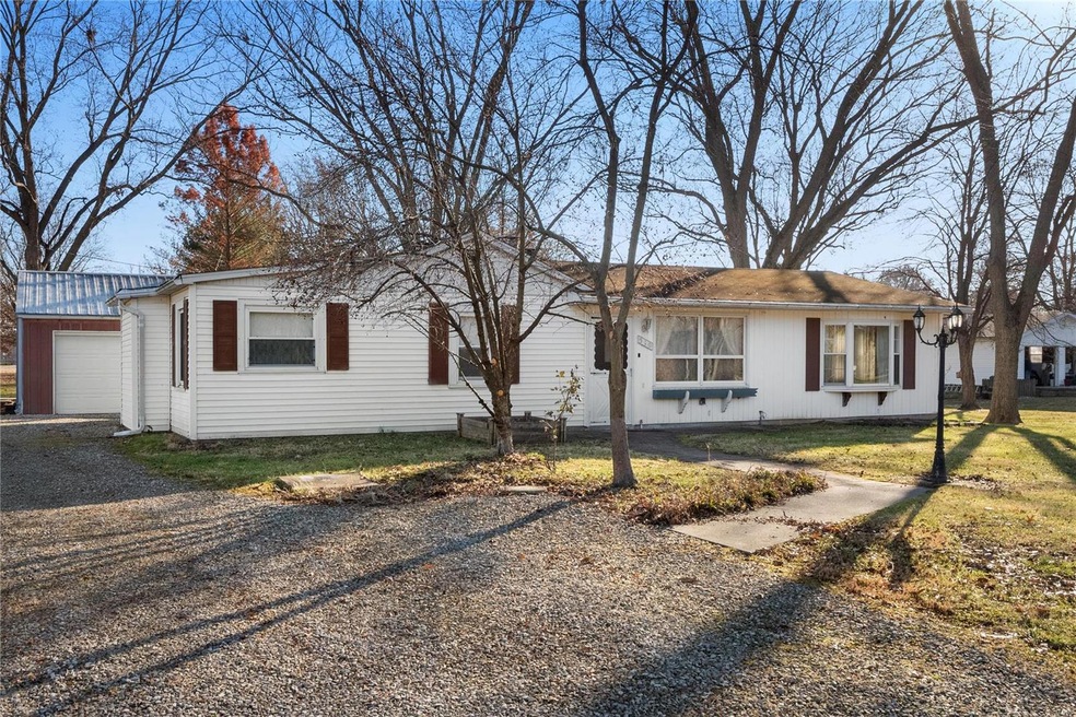 510 N Main St, Freeburg, IL 62243 - photo 1