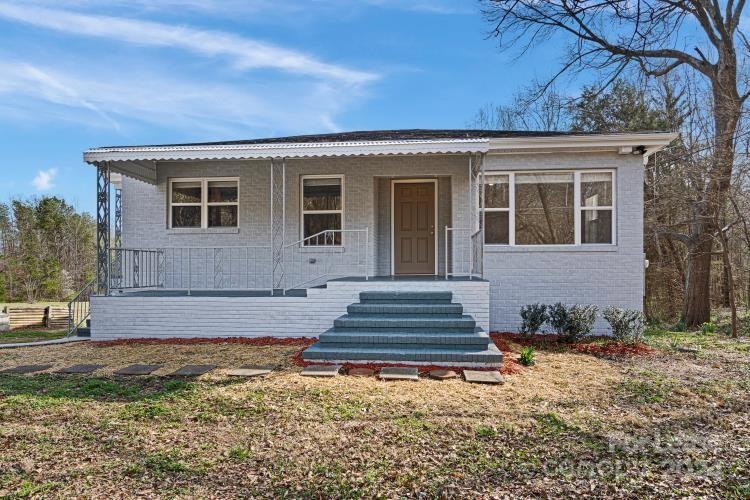 5023 Lewis Rd, Gastonia, NC 28052 - photo 1