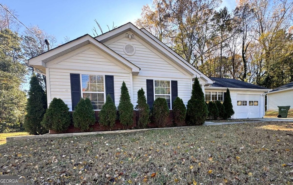 2119 Briar Glen Ln SW, Atlanta, GA 30331 - photo 1