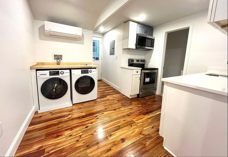 303 Carter St unit 1, Chelsea, MA 02150 - photo 1