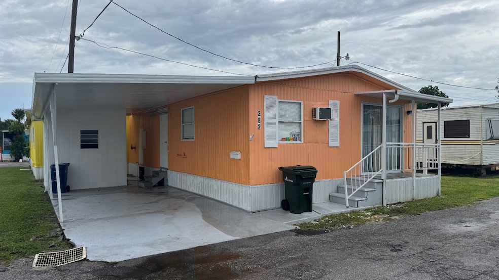 3100 Hawthorne St unit 282, Sarasota, FL 34239 - photo 1