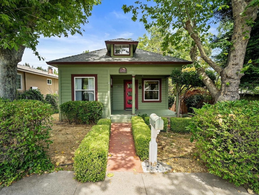 For Sale $549,000 • Co-Listing Agent