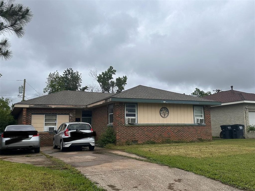 524 W Kirk St, Shawnee, OK 74801 - photo 1