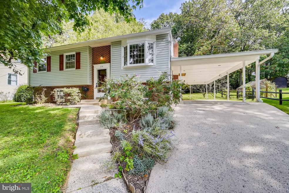 238 Rolling Rd, Gaithersburg, MD 20877 - photo 1