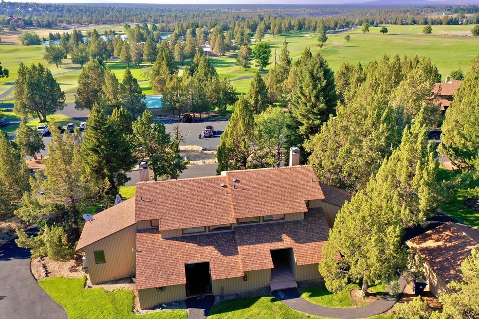 7260 Robin Ct, Redmond, OR 97756 - photo 1