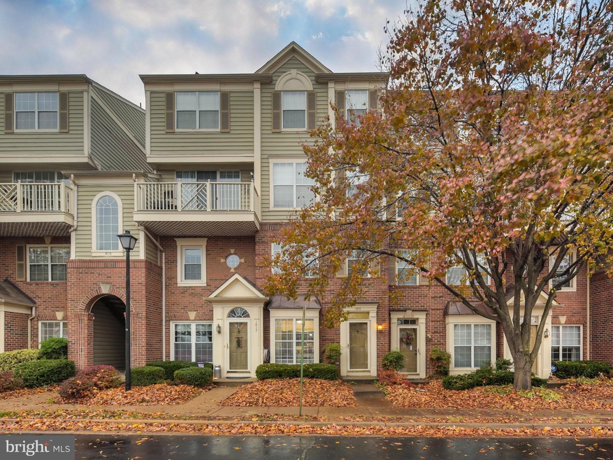 1815 Kenwood Ave, Alexandria, VA 22302 - photo 1