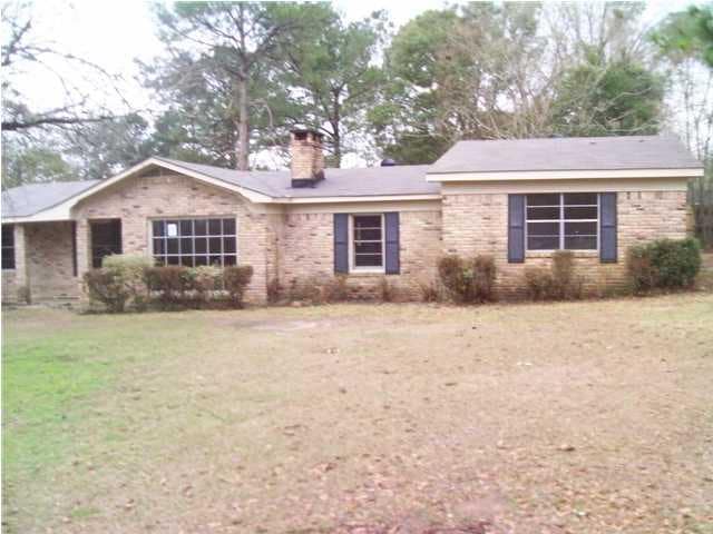 Front view, new roof and exterior paint