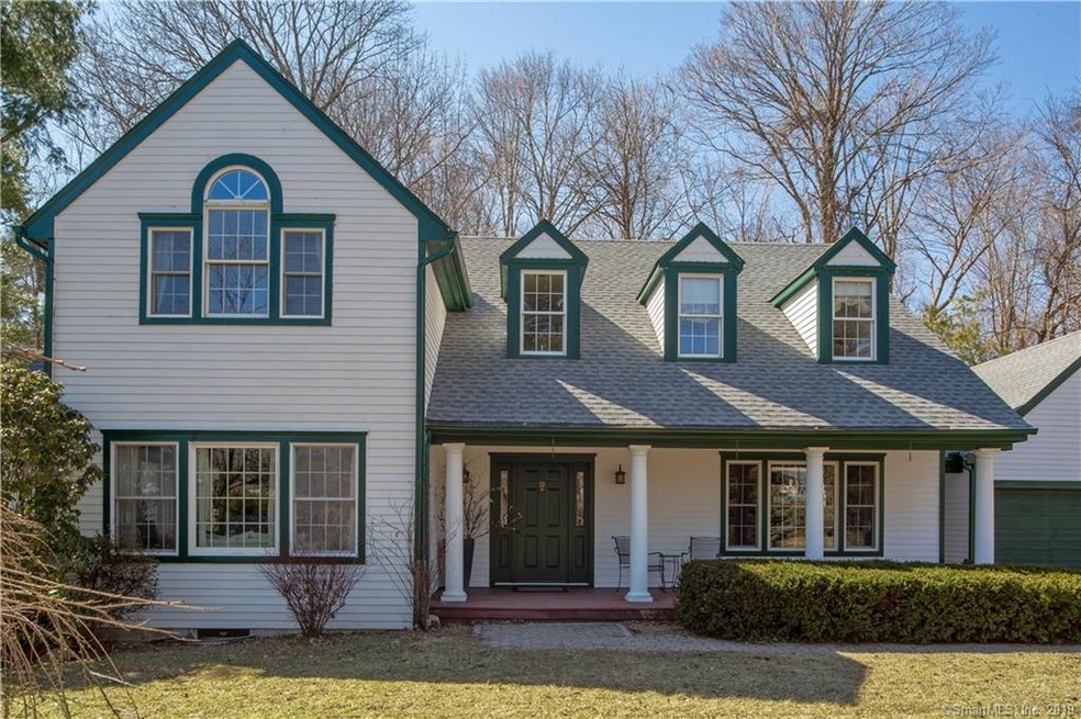 35 Toilsome Ave, Norwalk, CT 06851 - photo 1