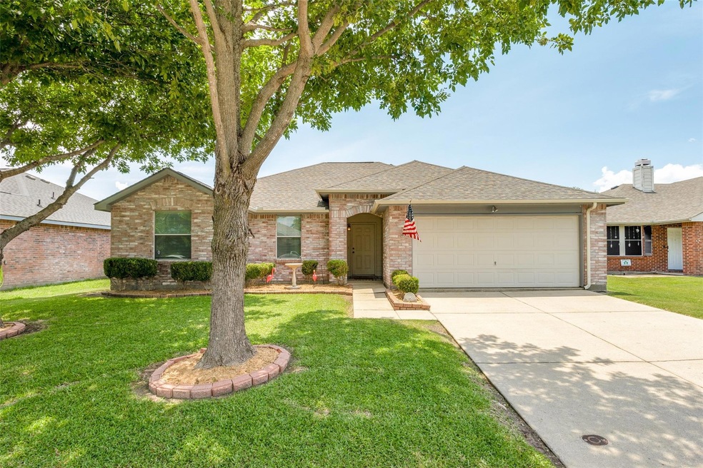 2914 Jamestown Dr, Wylie, TX 75098 - photo 1
