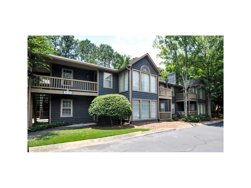 705 Country Park Dr SE unit 705, Smyrna, GA 30080 - photo 1