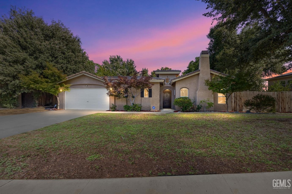 For Sale $499,999 • Co-Listing Agent