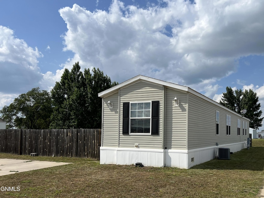 281 Partridge Lane, Lincoln, ND 58504