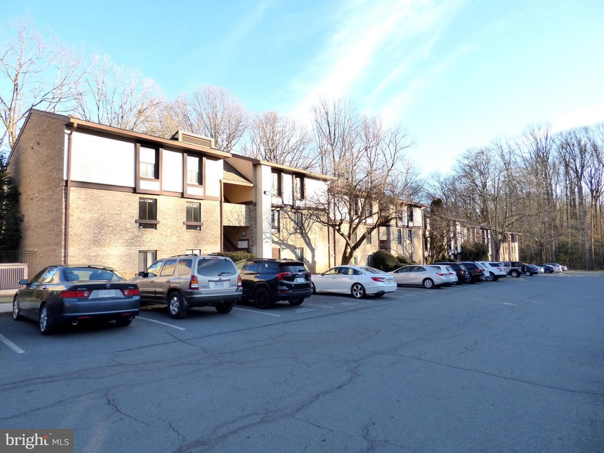 11641 Stoneview Square unit 85/11C, Reston, VA 20191 - photo 1