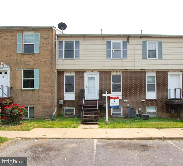 503 W Diamond Ave, Gaithersburg, MD 20877 - photo 1