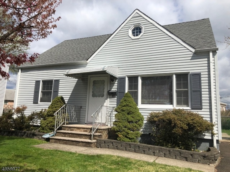 85 Prescott Turn, Clark, NJ 07066 - photo 1