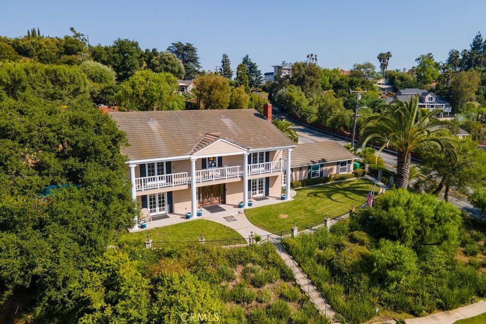 748 S Walnut Ave, San Dimas, CA 91773 - photo 1