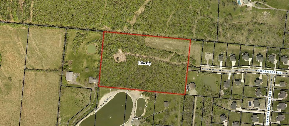 7400 Cherokee Ln, Liberty Township, OH 45044 - photo 1