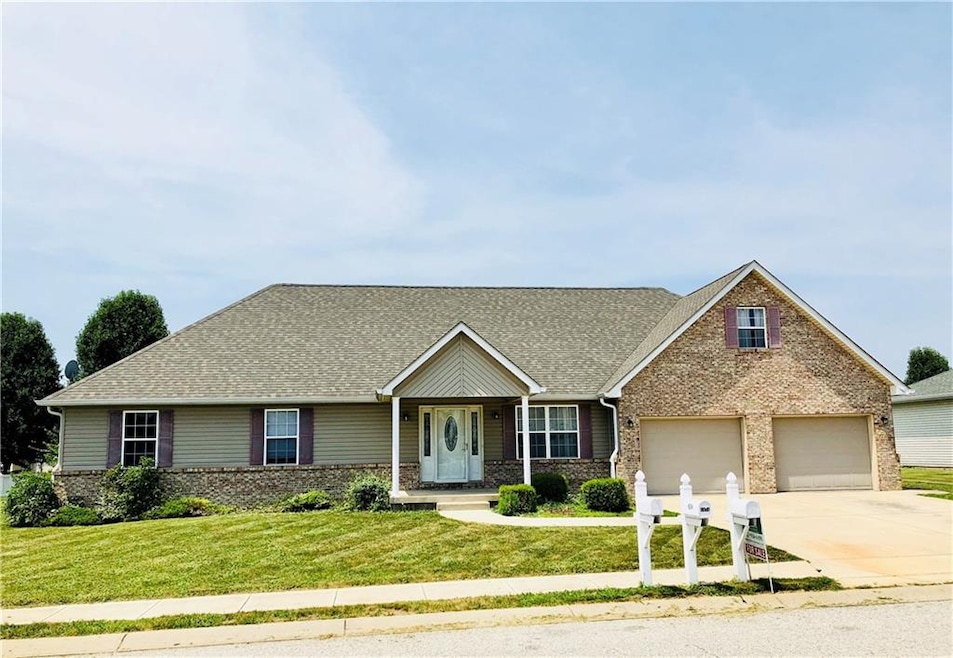 1633 N Nieman Dr, Greensburg, IN 47240 - photo 1