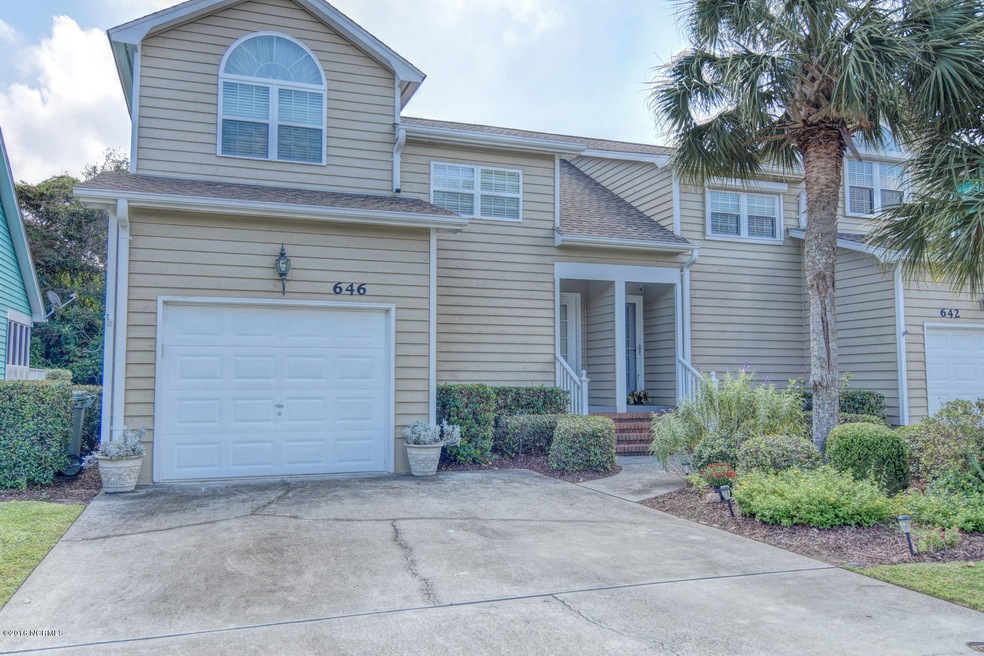 646 Sloop Pointe Ln Kure Beach-large-001