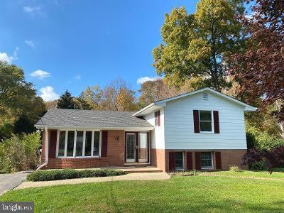 1326 Hillcrest Dr, Sykesville, MD 21784 - photo 1