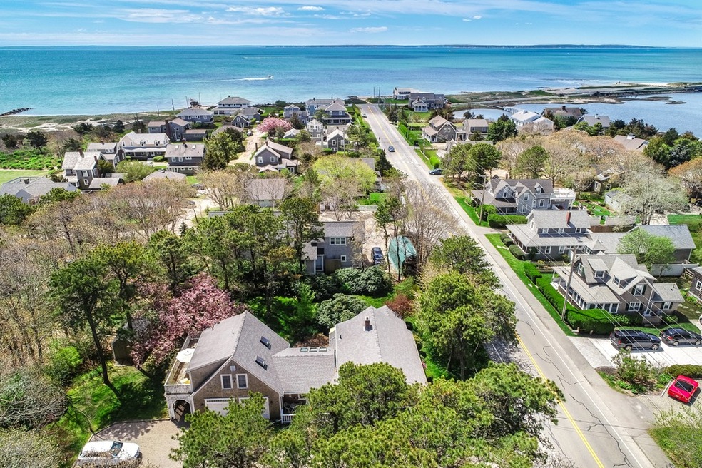 468 Central Ave, East Falmouth, MA 02536 - photo 1