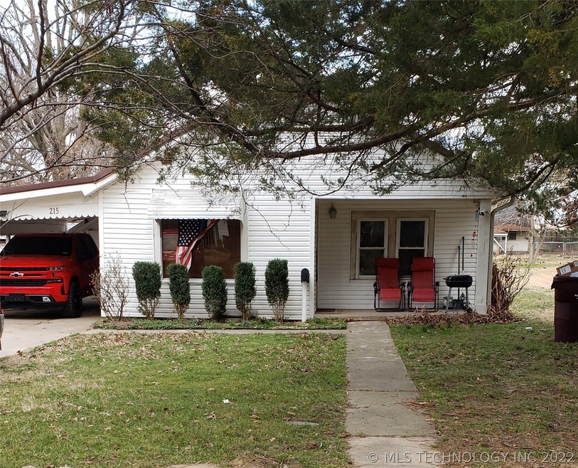 215 S 3rd St, Eufaula, OK 74432 - photo 1