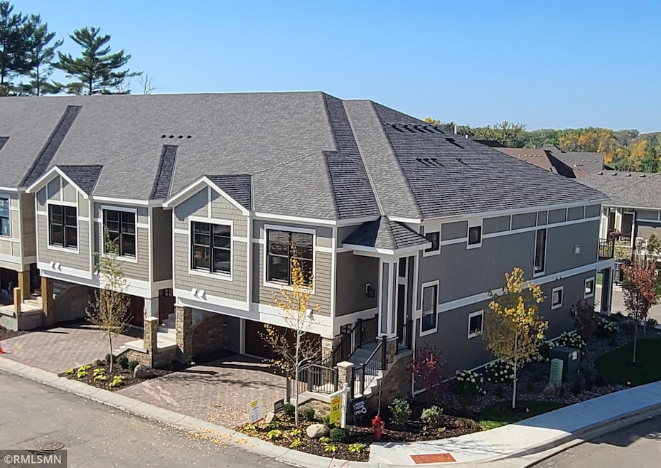 Sold $1,115,544 • Co-Listing Agent