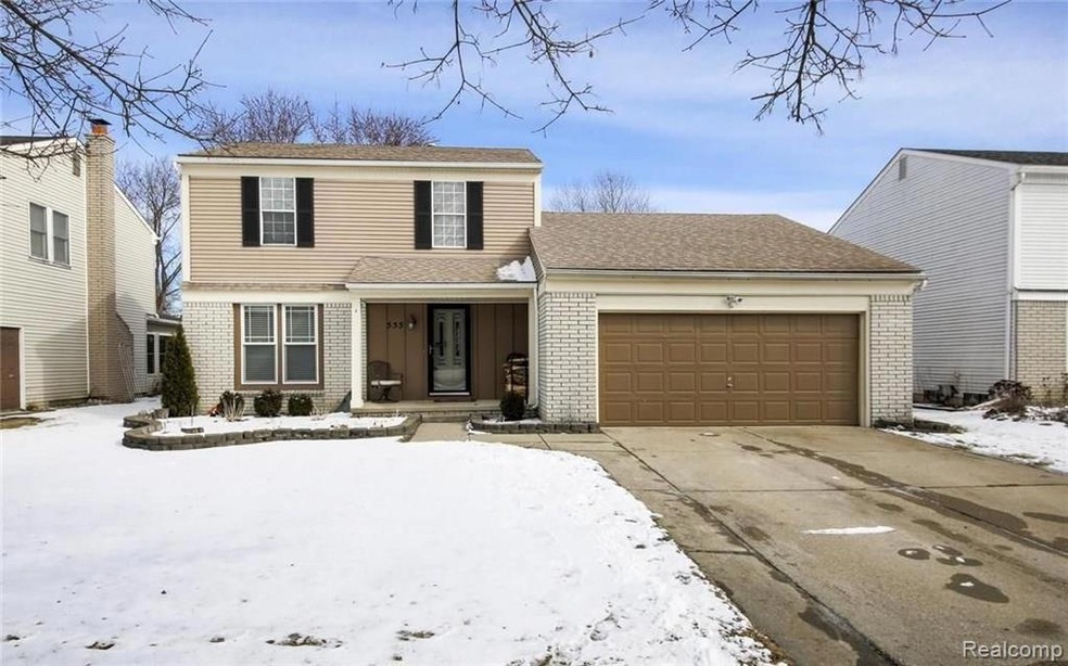 555 Worthington