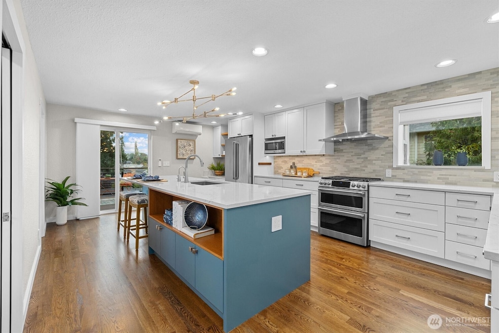 For Sale $1,270,000 • Co-Listing Agent